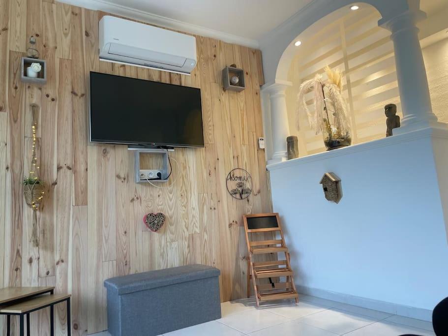 Emeraude 2.0 Le Le Rayol-Canadel-sur-Mer Exterior foto